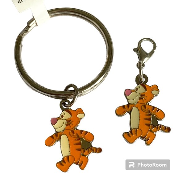 Vintage Disney Tigger Keychain & Charm Bundle Disneyana Winnie the Pooh Purse - Picture 1 of 9